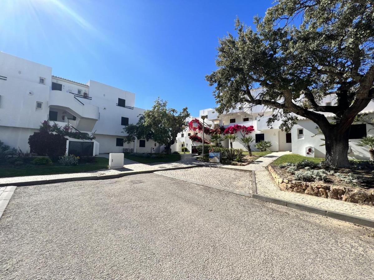 Albufeira Balaia Golf Vilage 2 With Pool By Homing Exterior photo